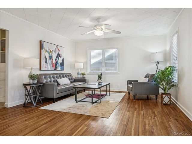 2877 S Logan St, Englewood, CO 80113