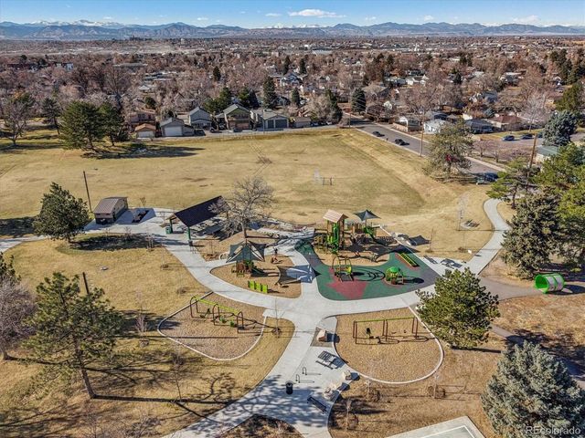 2877 S Logan St, Englewood, CO 80113