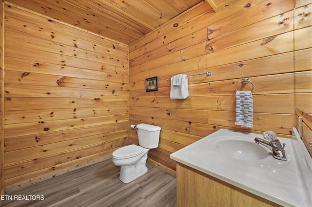 4210 Mountain Rest Way, Sevierville, TN 37876