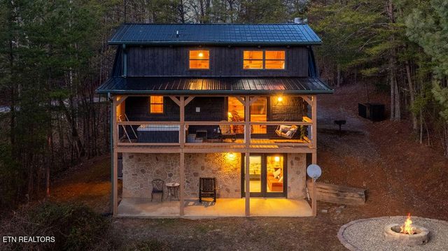 4210 Mountain Rest Way, Sevierville, TN 37876