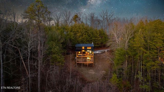 4210 Mountain Rest Way, Sevierville, TN 37876