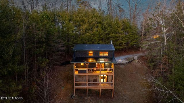 4210 Mountain Rest Way, Sevierville, TN 37876