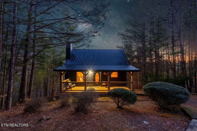 4210 Mountain Rest Way, Sevierville, TN 37876