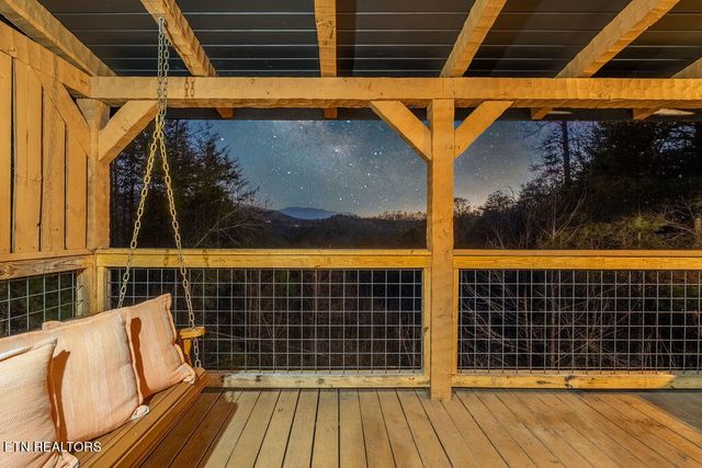 4210 Mountain Rest Way, Sevierville, TN 37876