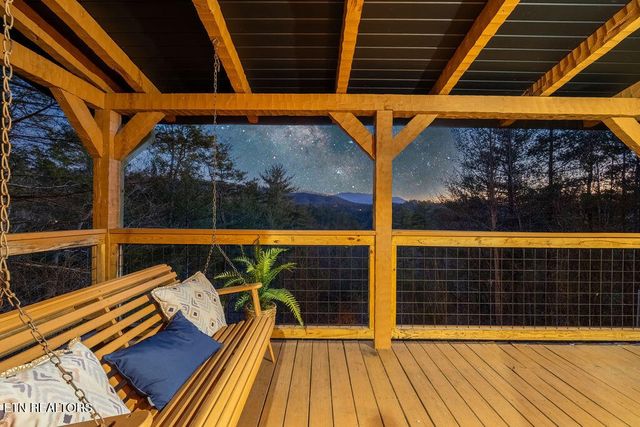 4210 Mountain Rest Way, Sevierville, TN 37876