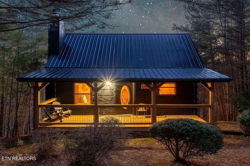 4210 Mountain Rest Way, Sevierville, TN 37876