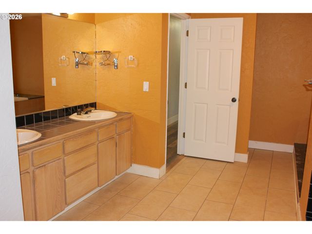 31616 Se PIPELINE Rd, Gresham, OR 97080