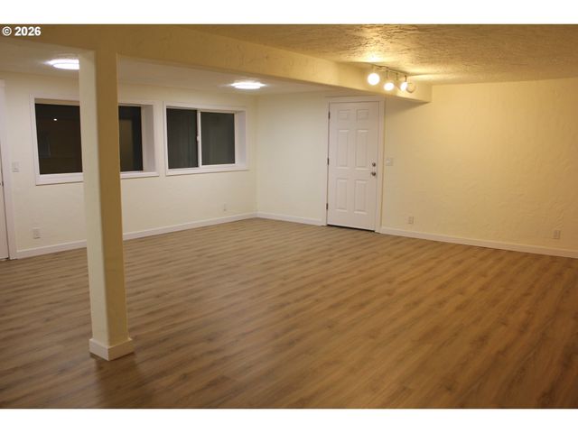 31616 Se PIPELINE Rd, Gresham, OR 97080