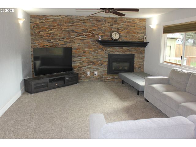 31616 Se PIPELINE Rd, Gresham, OR 97080