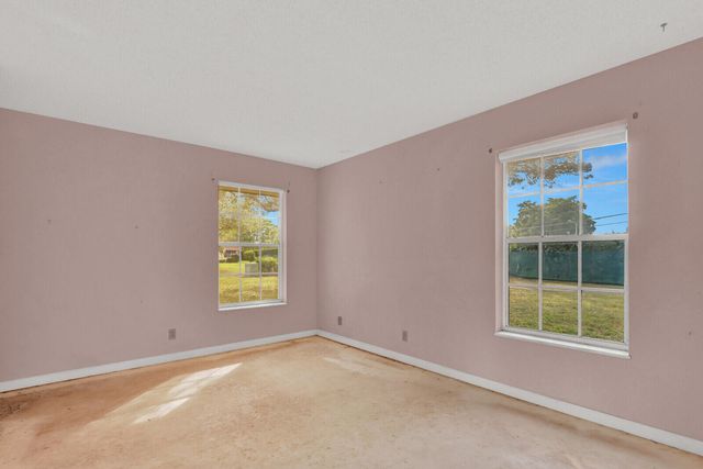 835 Salem Lane, Lake Worth, FL 33467