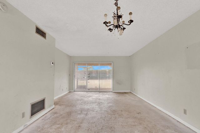 835 Salem Lane, Lake Worth, FL 33467