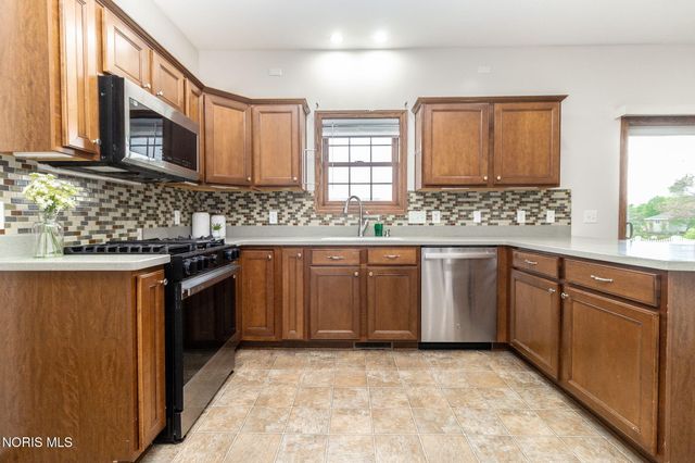 1702 Spring Forest Drive, Oregon, OH 43616