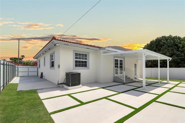 3111 SW 15th St, Miami, FL 33145