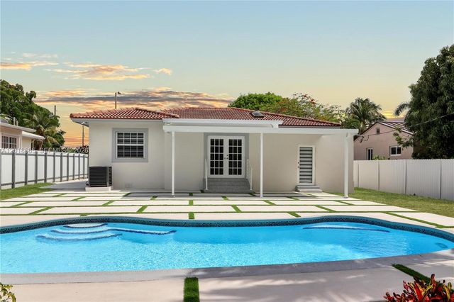 3111 SW 15th St, Miami, FL 33145