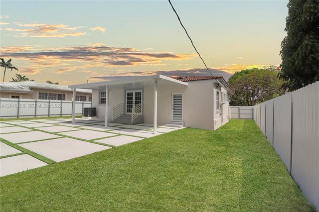 3111 SW 15th St, Miami, FL 33145