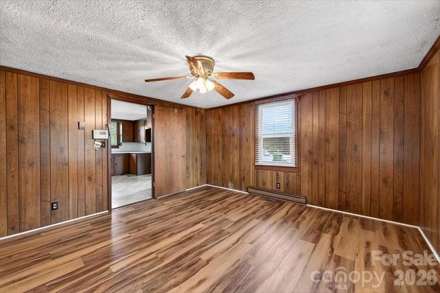 199 Mckinnon Avenue NE, Concord, NC 28025