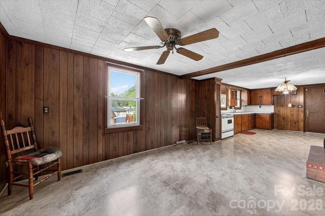 199 Mckinnon Avenue NE, Concord, NC 28025