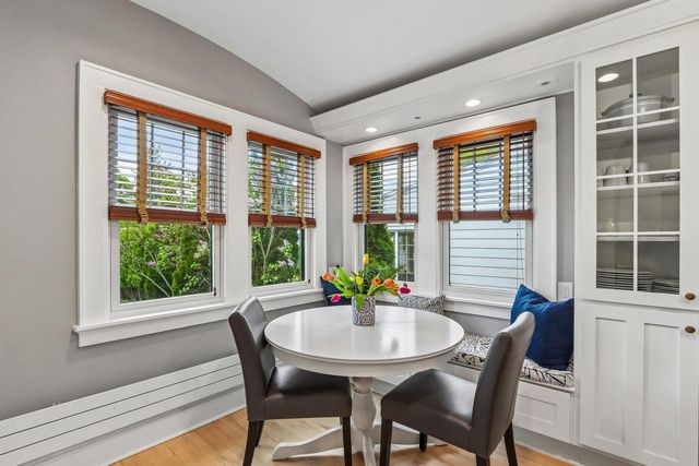 717 Lake View AVENUE, Whitefish Bay, WI 53217
