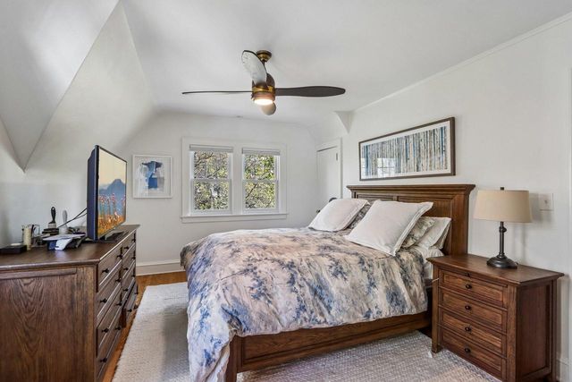 717 Lake View AVENUE, Whitefish Bay, WI 53217
