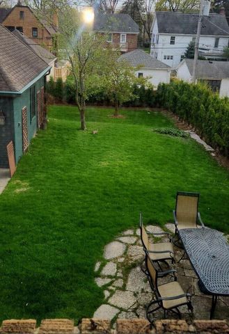 717 Lake View AVENUE, Whitefish Bay, WI 53217