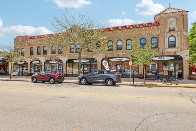 717 Lake View AVENUE, Whitefish Bay, WI 53217