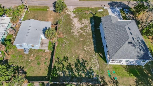 3242 ROXBOROUGH AVENUE, Clearwater, FL 33762