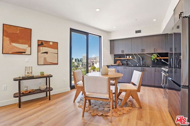 1110 S Spaulding Avenue PH2, Los Angeles, CA 90019