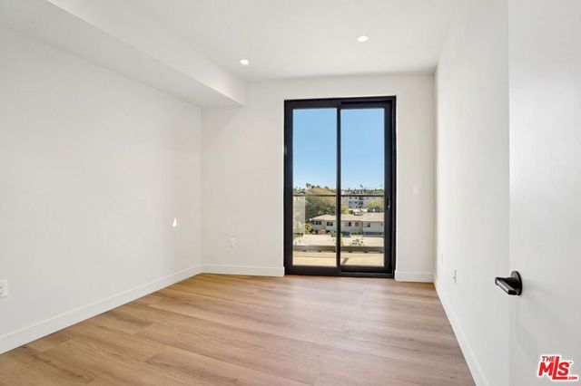 1110 S Spaulding Avenue PH2, Los Angeles, CA 90019