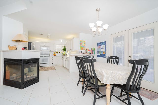 1705 E Leach St, Kilgore, TX 75662