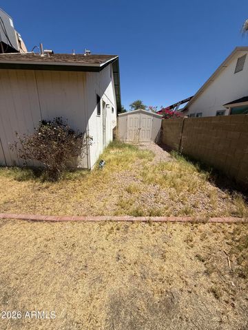 8225 W CORRINE Drive, Peoria, AZ 85381