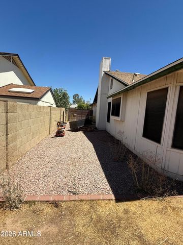 8225 W CORRINE Drive, Peoria, AZ 85381