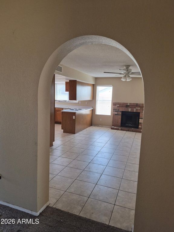 8225 W CORRINE Drive, Peoria, AZ 85381 — photo 3