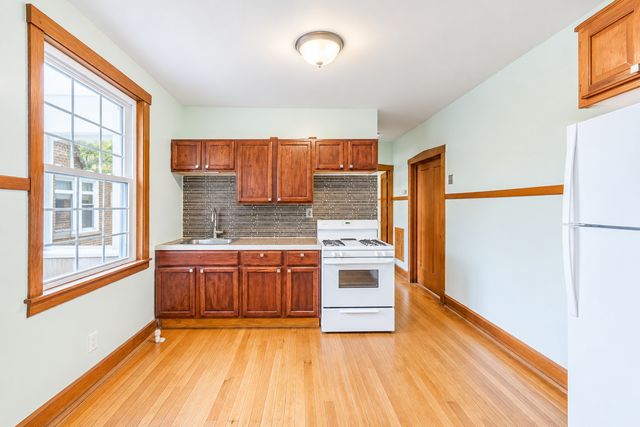 2950 N Lavergne Avenue 2, Chicago, IL 60641