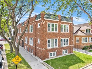 2950 N Lavergne Avenue 2, Chicago, IL 60641