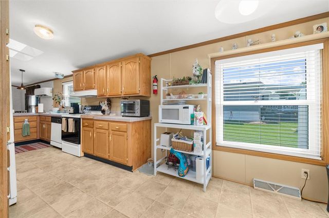 1190 Grange Road W11, Lower Macungie Twp, PA 18106