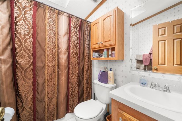 1190 Grange Road W11, Lower Macungie Twp, PA 18106