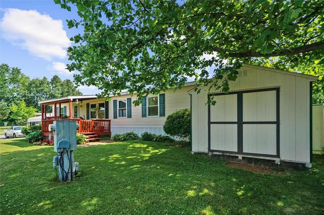 1190 Grange Road W11, Lower Macungie Twp, PA 18106