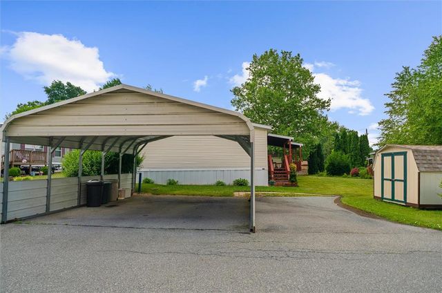 1190 Grange Road W11, Lower Macungie Twp, PA 18106