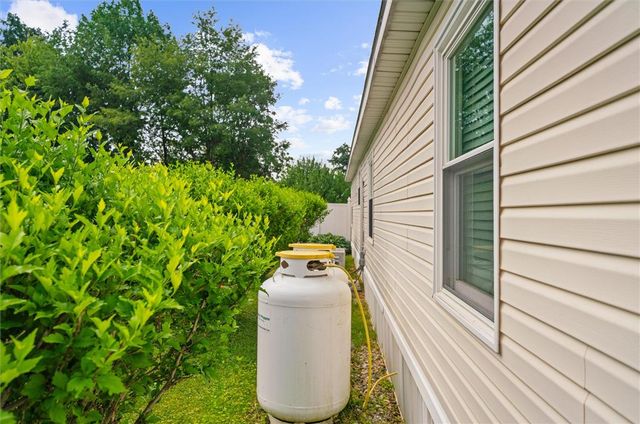 1190 Grange Road W11, Lower Macungie Twp, PA 18106
