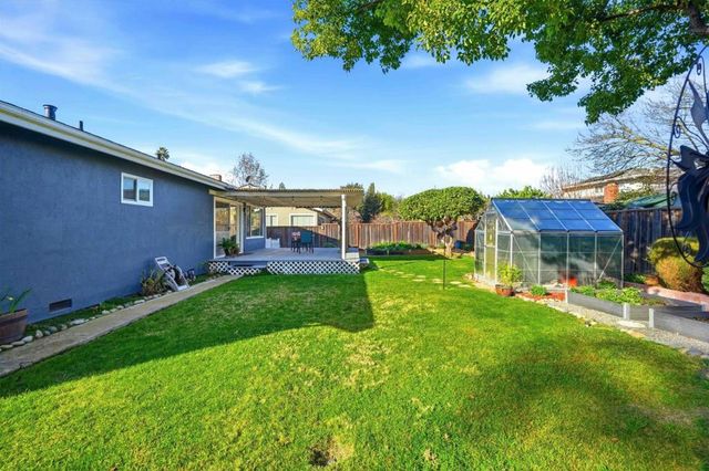 925 Blake Court, Gilroy, CA 95020