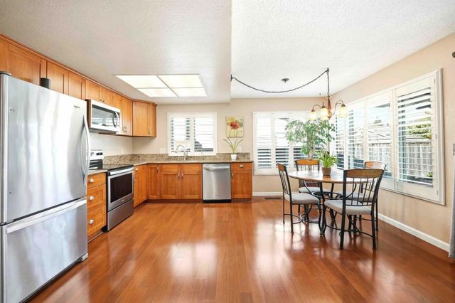 925 Blake Court, Gilroy, CA 95020