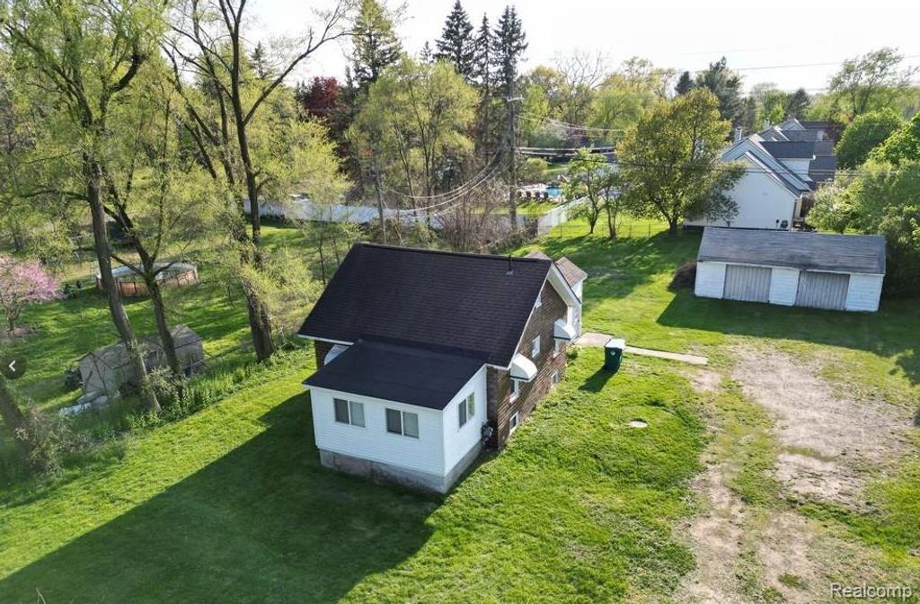 2365 Welch Road, Commerce Twp, MI 48390