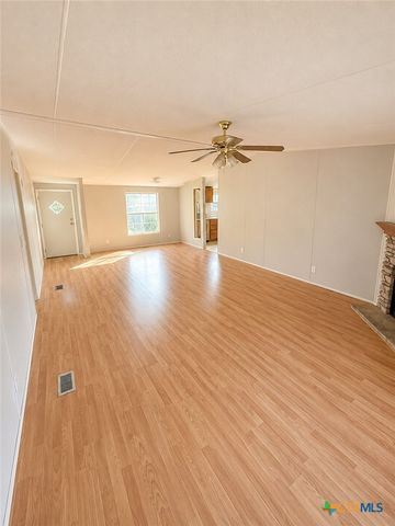 156 Sonnyland Drive, Canyon Lake, TX 78133