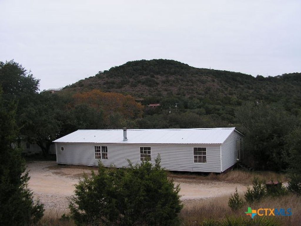 156 Sonnyland Drive, Canyon Lake, TX 78133