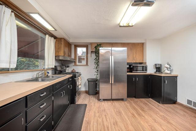 112 W Fraser Street, Coleman, MI 48618