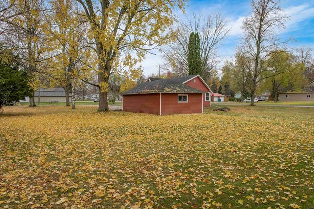 112 W Fraser Street, Coleman, MI 48618