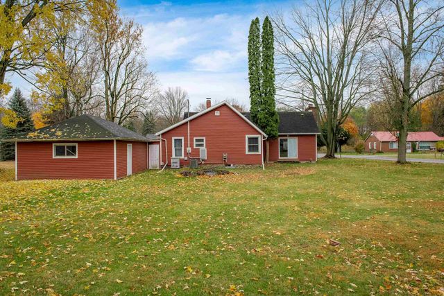 112 W Fraser Street, Coleman, MI 48618