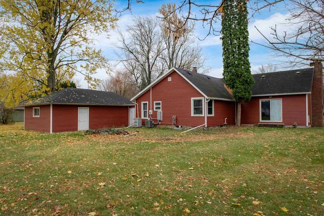 112 W Fraser Street, Coleman, MI 48618