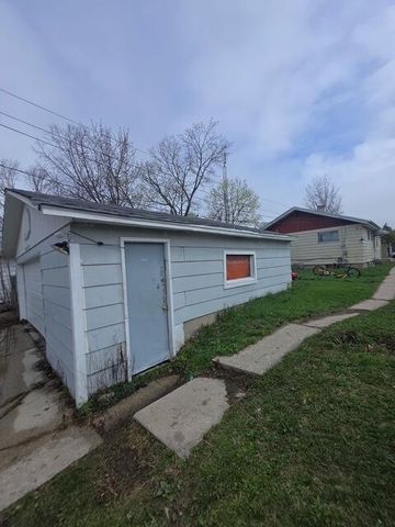 4871 N Sherman BOULEVARD, Milwaukee, WI 53209