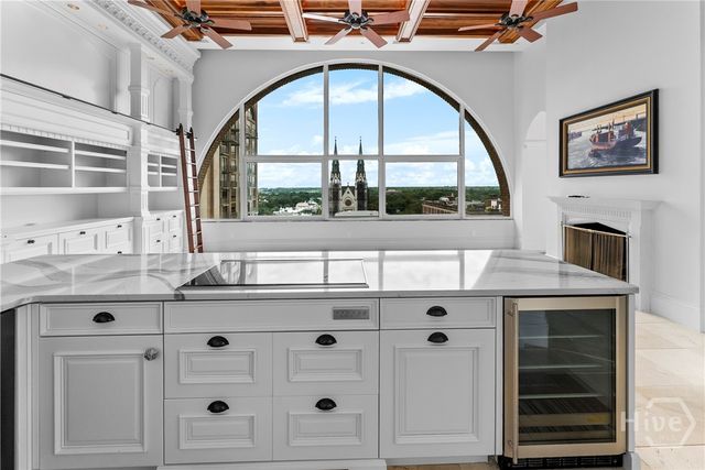 300 Bull Street 704, Savannah, GA 31401